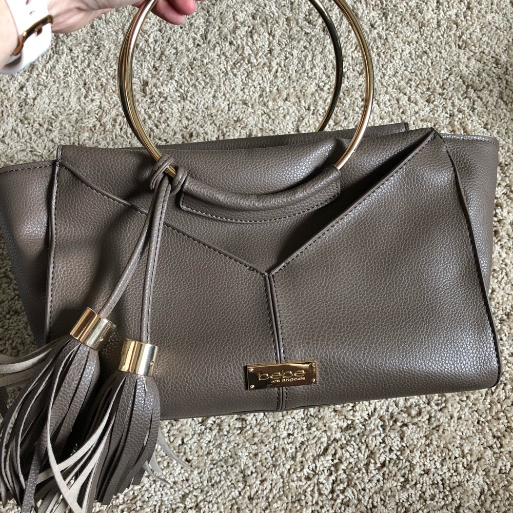 Bebe tote with ring handle